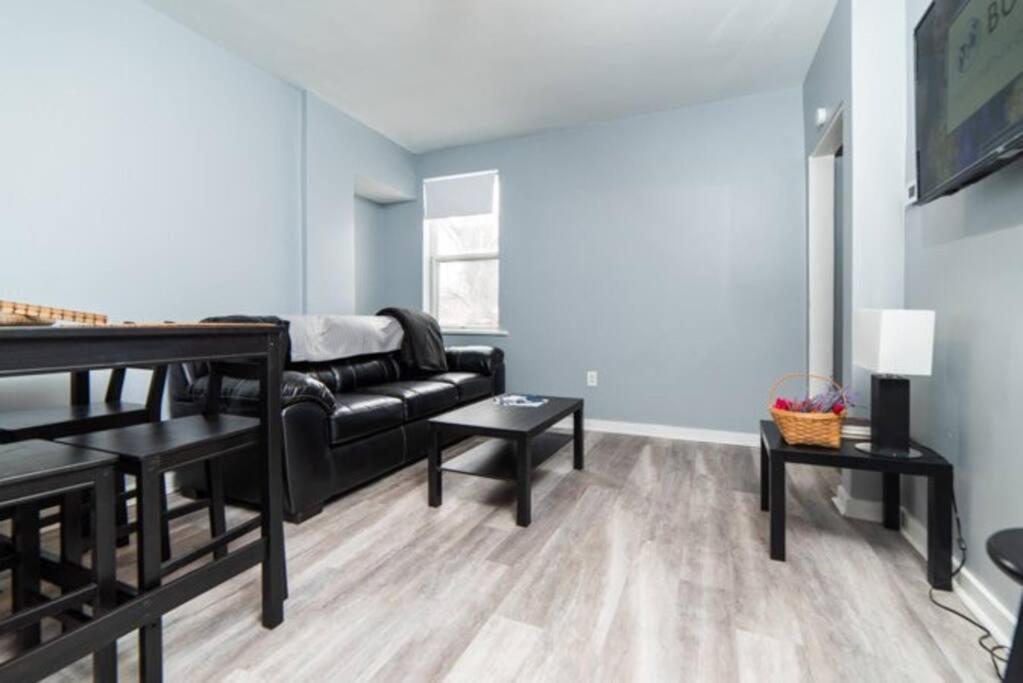 1St Floor - Free Parking - Washer & Dryer - Agh Pittsburgh Extérieur photo