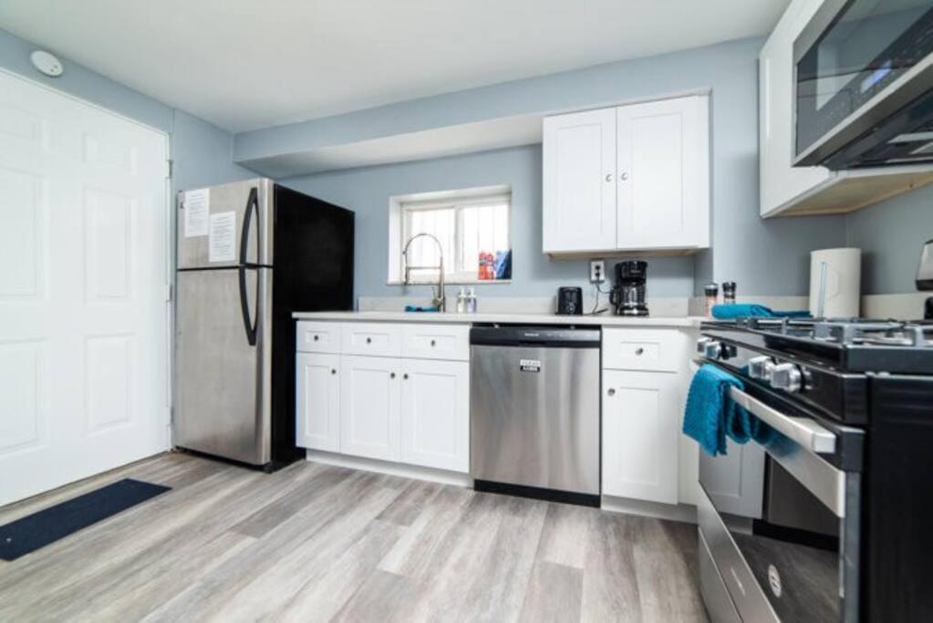 1St Floor - Free Parking - Washer & Dryer - Agh Pittsburgh Extérieur photo