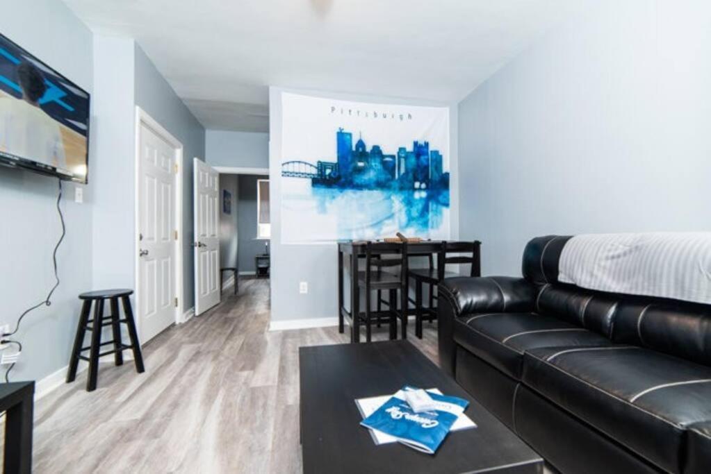 1St Floor - Free Parking - Washer & Dryer - Agh Pittsburgh Extérieur photo